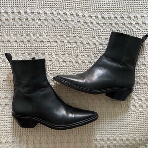 everlane leather boots